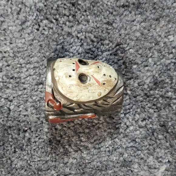 Hot Topic Red and Brown Bar Accessories for Dining - Picture 1 of 16